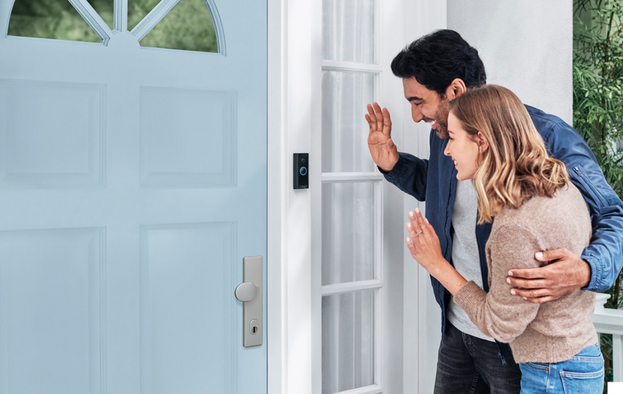 Die neue Ring Video Doorbell Wired: Kleines Format, umfangreiche Funktionen.